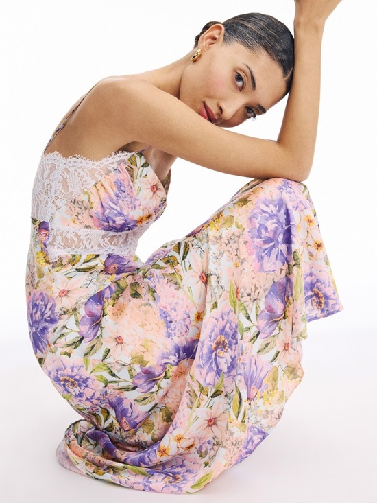 Astr Dresses & Skirts - ASTR The Label Ivanna Floral Print Lace Panel Satin Maxi Dress in Purple NEW